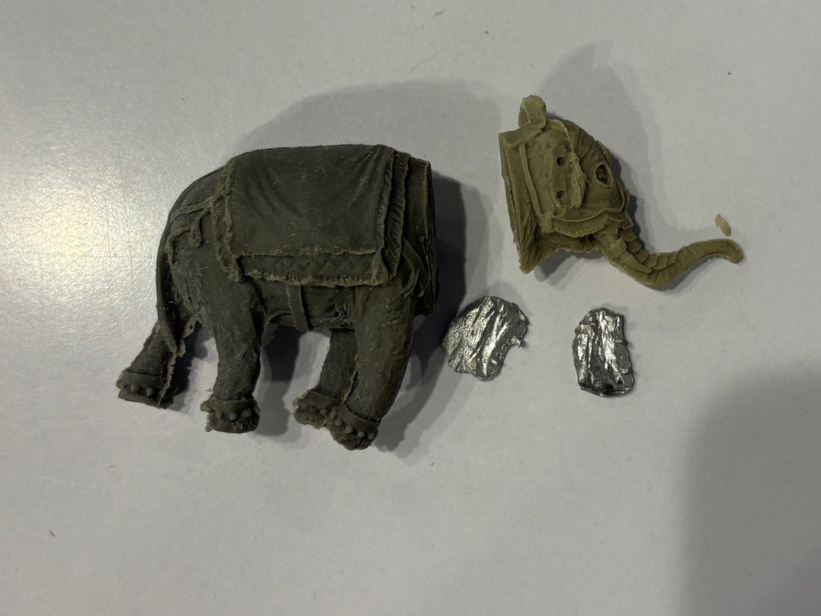 ELE04 Complete Elephant body with trunk raised  - Unarmored 28mm