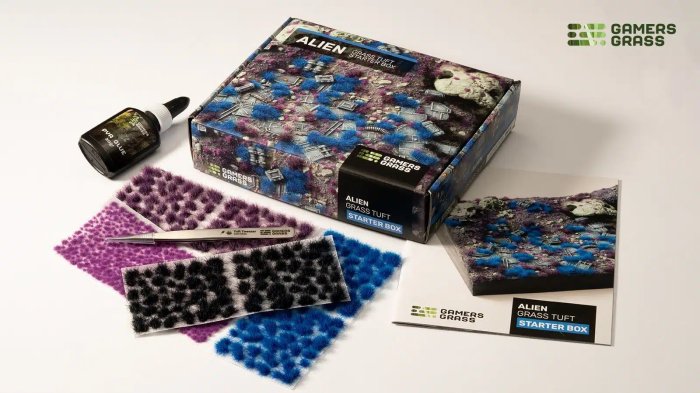 Gamer's Grass - Alien Grass Tuft Starter Box